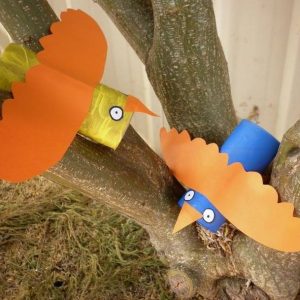 Taller de manualitats “Fes volar el teu ocell”