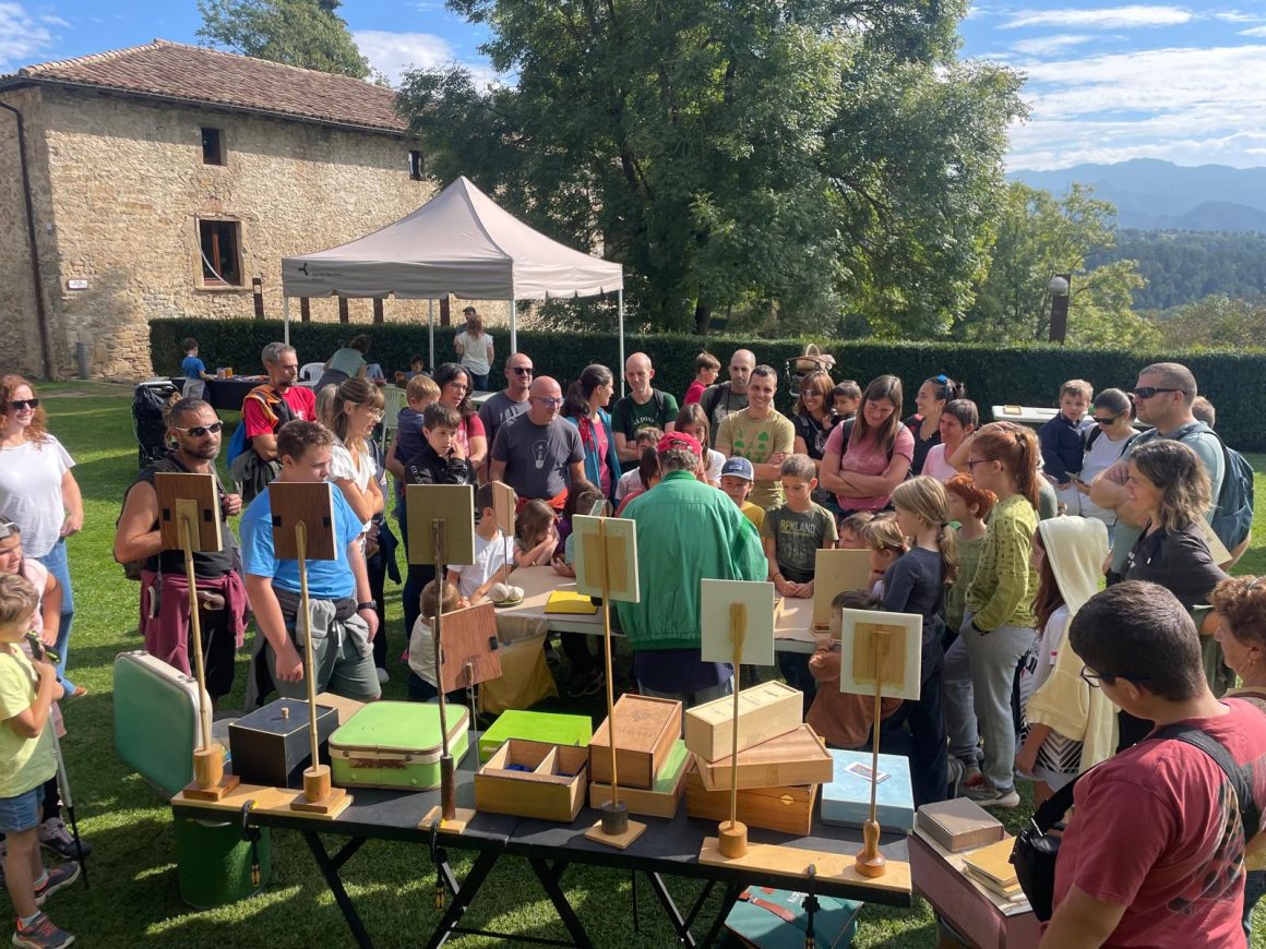 Taller infantil i familiar ‘Sons d’ocells’ a càrrec de El Drapaire musical